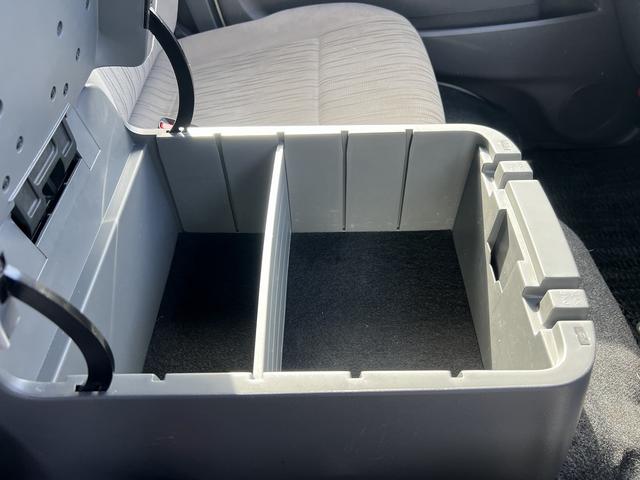 ＮＶ３５０キャラバンワゴン ライダーＧＸ☆１０人乗り☆ナビ☆アラウンドビューモニター☆　☆１０人乗り☆ナビ☆ＴＶ☆Ｂｌｕｅｔｏｏｔｈ☆アラウンドビューモニター☆パワースライドドア☆ＬＥＤヘッドライト＆フォグランプオートライト☆ＥＴＣ☆ミラーウィンカー☆ライダー専用内外装／１５インチＡＷ☆（30枚目）