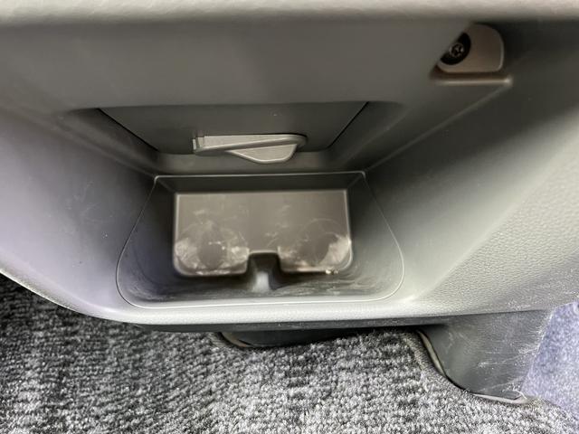 ＮＶ３５０キャラバンワゴン ライダーＧＸ☆１０人乗り☆ナビ☆アラウンドビューモニター☆　☆１０人乗り☆ナビ☆ＴＶ☆Ｂｌｕｅｔｏｏｔｈ☆アラウンドビューモニター☆パワースライドドア☆ＬＥＤヘッドライト＆フォグランプオートライト☆ＥＴＣ☆ミラーウィンカー☆ライダー専用内外装／１５インチＡＷ☆（32枚目）