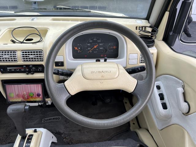 ドミンゴ ＧＶ－Ｒ☆４ＷＤ☆キャンピング／レトロバス仕様☆ＥＴＣ☆　☆４ＷＤ☆レトロバス仕様☆２トーンカラー☆キャンピング仕様／ベットキット／インバーター／ＦＦヒーター／シンク／収納棚／リアカーテン／コンセント☆ナビ☆ＴＶ☆Ｂｌｕｅｔｏｏｔｈ☆バックカメラ☆ＥＴＣ☆（46枚目）