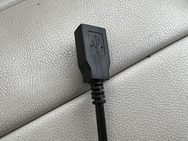 ドミンゴ ＧＶ－Ｒ☆４ＷＤ☆キャンピング／レトロバス仕様☆ＥＴＣ☆　☆４ＷＤ☆レトロバス仕様☆２トーンカラー☆キャンピング仕様／ベットキット／インバーター／ＦＦヒーター／シンク／収納棚／リアカーテン／コンセント☆ナビ☆ＴＶ☆Ｂｌｕｅｔｏｏｔｈ☆バックカメラ☆ＥＴＣ☆（50枚目）