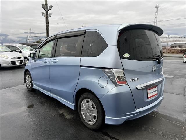 フリードハイブリッド ジャストセレクション☆ナビ☆バックカメラ☆ＥＴＣ☆試乗ＯＫ☆　☆ナビ☆ＴＶ☆Ｂｌｕｅｔｏｏｔｈ☆バックカメラ☆電動スライドドア☆フリップダウンモニター☆キセノン＋オートライト☆クルーズコントロール☆前後ドライブレコーダー☆黒革調シートカバー☆ＥＴＣ☆試乗ＯＫ☆（8枚目）