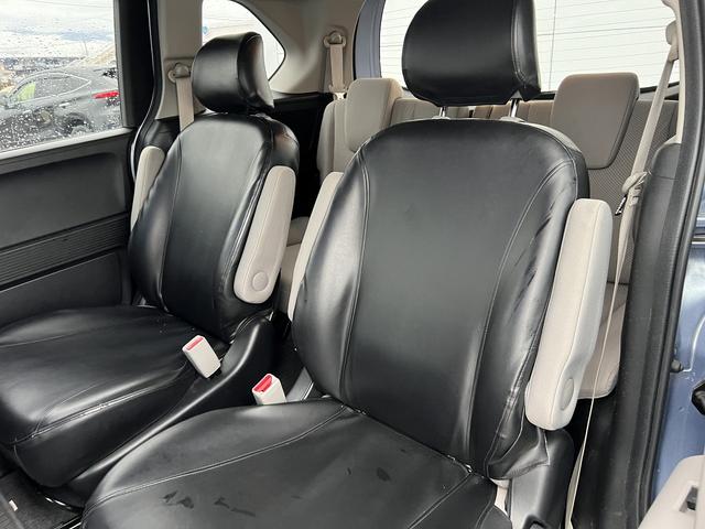 フリードハイブリッド ジャストセレクション☆ナビ☆バックカメラ☆ＥＴＣ☆試乗ＯＫ☆　☆ナビ☆ＴＶ☆Ｂｌｕｅｔｏｏｔｈ☆バックカメラ☆電動スライドドア☆フリップダウンモニター☆キセノン＋オートライト☆クルーズコントロール☆前後ドライブレコーダー☆黒革調シートカバー☆ＥＴＣ☆試乗ＯＫ☆（56枚目）