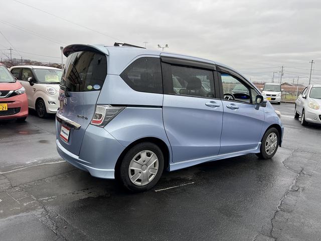 フリードハイブリッド ジャストセレクション☆ナビ☆バックカメラ☆ＥＴＣ☆試乗ＯＫ☆　☆ナビ☆ＴＶ☆Ｂｌｕｅｔｏｏｔｈ☆バックカメラ☆電動スライドドア☆フリップダウンモニター☆キセノン＋オートライト☆クルーズコントロール☆前後ドライブレコーダー☆黒革調シートカバー☆ＥＴＣ☆試乗ＯＫ☆（76枚目）