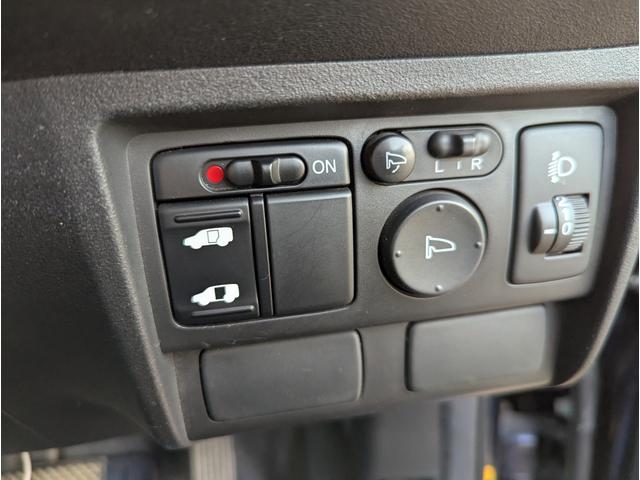 フリード Ｇ　Ｌパッケージ　禁煙車　バックカメラ　ナビ　テレビ　左側パワースライドドア　アルミホイール　キーレスエントリー　ＨＩＤ　ＥＴＣ　ＤＶＤ　ＡＢＳ（54枚目）