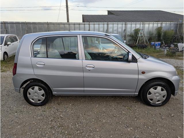 ミニカ ヴォイス　ワンオーナー　禁煙車　記録簿　キーレスエントリー　衝突安全ボディ（7枚目）