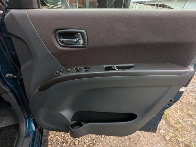 デリカD:2 S 禁煙車 記録簿 バックカメラ フルセグテレビ ナビ プッシュスタートスマートキー 両側パワースライドドア アルミホイール HID DVD ABS(33枚目)