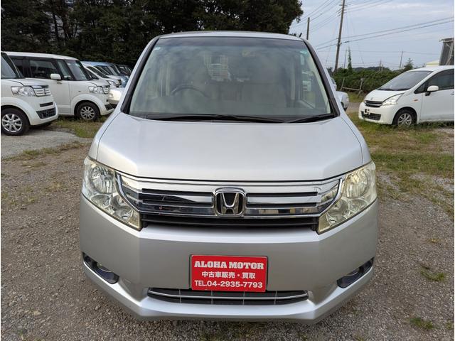 ステップワゴン Ｌ　４ＷＤ　禁煙車　バックカメラ　スマートキー　両側パワースライドドア　ナビ　テレビ　アルミホイール　ＥＴＣ　ＨＩＤ　ＡＢＳ　ドライブレコーダー　オートライト（4枚目）