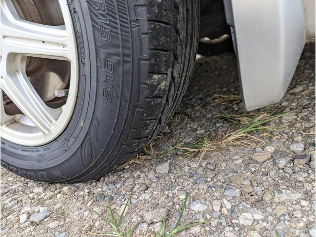 ステップワゴン Ｌ　４ＷＤ　禁煙車　バックカメラ　スマートキー　両側パワースライドドア　ナビ　テレビ　アルミホイール　ＥＴＣ　ＨＩＤ　ＡＢＳ　ドライブレコーダー　オートライト（15枚目）