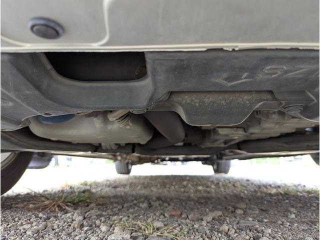 ステップワゴン Ｌ　４ＷＤ　禁煙車　バックカメラ　スマートキー　両側パワースライドドア　ナビ　テレビ　アルミホイール　ＥＴＣ　ＨＩＤ　ＡＢＳ　ドライブレコーダー　オートライト（20枚目）