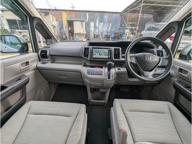 ステップワゴン Ｌ　４ＷＤ　禁煙車　バックカメラ　スマートキー　両側パワースライドドア　ナビ　テレビ　アルミホイール　ＥＴＣ　ＨＩＤ　ＡＢＳ　ドライブレコーダー　オートライト（39枚目）