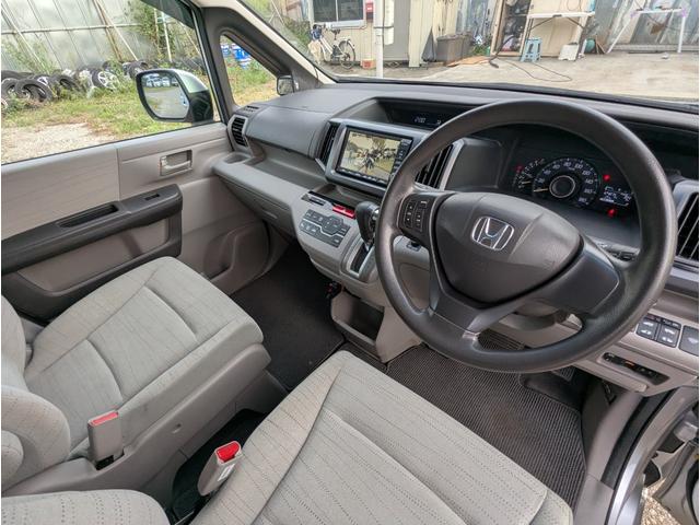 ステップワゴン Ｌ　４ＷＤ　禁煙車　バックカメラ　スマートキー　両側パワースライドドア　ナビ　テレビ　アルミホイール　ＥＴＣ　ＨＩＤ　ＡＢＳ　ドライブレコーダー　オートライト（42枚目）