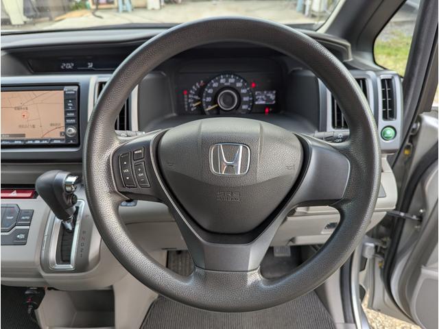 ステップワゴン Ｌ　４ＷＤ　禁煙車　バックカメラ　スマートキー　両側パワースライドドア　ナビ　テレビ　アルミホイール　ＥＴＣ　ＨＩＤ　ＡＢＳ　ドライブレコーダー　オートライト（55枚目）