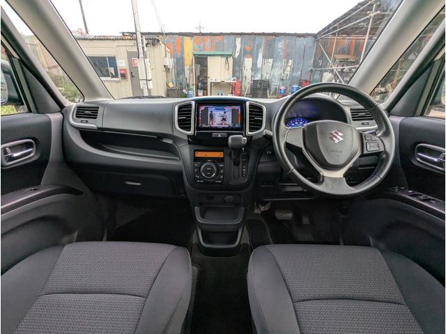 ソリオ Ｓ－ＤＪＥ　ワンオーナー　レーダーブレーキサポート　禁煙車　記録簿　バックカメラ　フルセグテレビ　ナビ　両側パワースライドドア　ＨＩＤ　ＥＴＣ　ＤＶＤ　ＡＢＳ　アイドリングストップ　クルーズコントロール（34枚目）