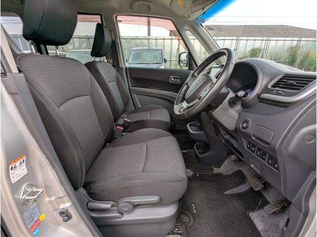 ソリオ Ｓ－ＤＪＥ　ワンオーナー　レーダーブレーキサポート　禁煙車　記録簿　バックカメラ　フルセグテレビ　ナビ　両側パワースライドドア　ＨＩＤ　ＥＴＣ　ＤＶＤ　ＡＢＳ　アイドリングストップ　クルーズコントロール（36枚目）