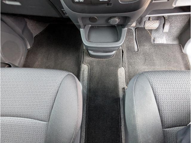 ソリオ Ｓ－ＤＪＥ　ワンオーナー　レーダーブレーキサポート　禁煙車　記録簿　バックカメラ　フルセグテレビ　ナビ　両側パワースライドドア　ＨＩＤ　ＥＴＣ　ＤＶＤ　ＡＢＳ　アイドリングストップ　クルーズコントロール（43枚目）