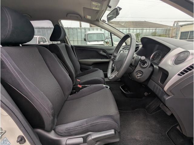 ストリーム RSZ 禁煙車 バックカメラ パドルシフト ナビ アルミホイール HID ETC DVD ABS キーレスエントリー(39枚目)