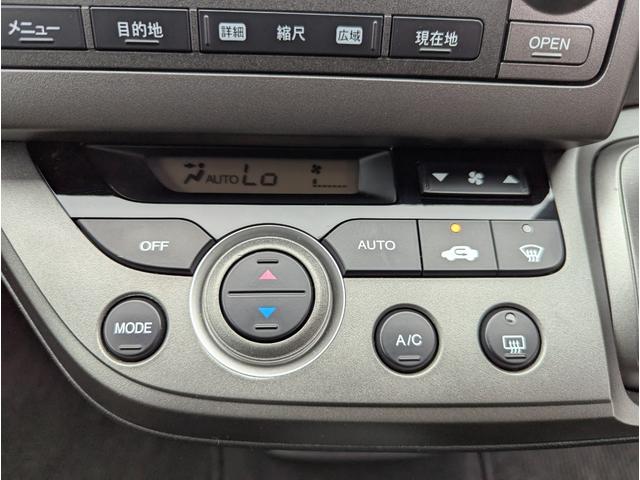 ストリーム RSZ 禁煙車 バックカメラ パドルシフト ナビ アルミホイール HID ETC DVD ABS キーレスエントリー(47枚目)