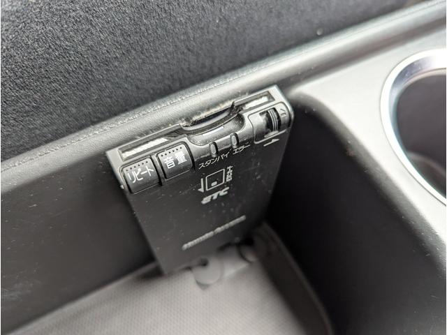 ストリーム RSZ 禁煙車 バックカメラ パドルシフト ナビ アルミホイール HID ETC DVD ABS キーレスエントリー(55枚目)