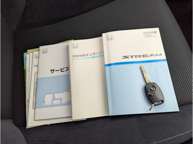 ストリーム RSZ 禁煙車 バックカメラ パドルシフト ナビ アルミホイール HID ETC DVD ABS キーレスエントリー(56枚目)