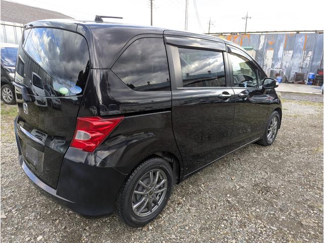 フリード Ｇ　ジャストセレクション　バックカメラ　フルセグテレビ　アルミホイール　キーレスエントリー　左側パワースライドドア　ＨＩＤ　ＥＴＣ　ＡＢＳ（8枚目）