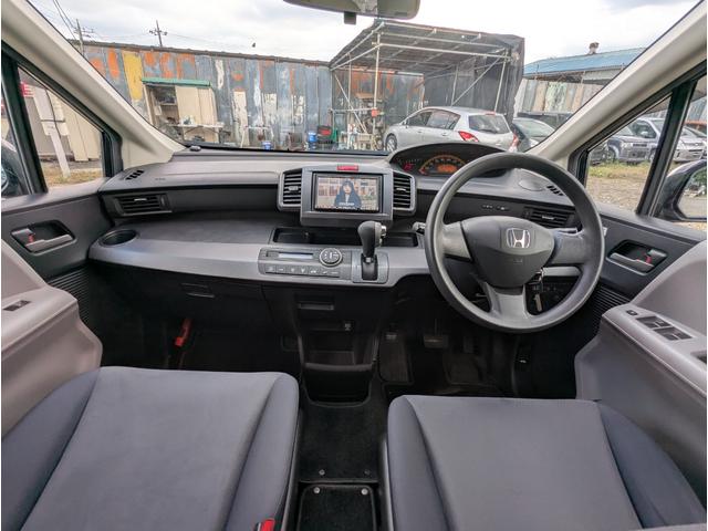 フリード Ｇ　ジャストセレクション　バックカメラ　フルセグテレビ　アルミホイール　キーレスエントリー　左側パワースライドドア　ＨＩＤ　ＥＴＣ　ＡＢＳ（35枚目）