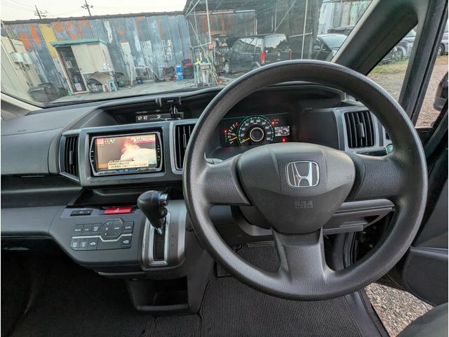 ステップワゴン G Lパッケージ バックカメラ スマートキー 両側パワースライドドア ナビ フルセグテレビ 後席モニター HID ETC ABS(42枚目)