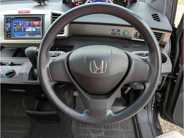 フリードスパイク Ｇ　禁煙車　ＢＬＵＥＴＯＯＴＨ　ナビ　テレビ　フルフラットシート　キーレスエントリー　ドライブレコーダー　ＥＴＣ　ＨＩＤ　衝突安全ボディ（50枚目）