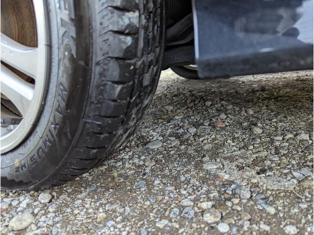 Ｎ－ＢＯＸカスタム Ｇ・Ｌパッケージ　禁煙車　記録簿　２０２５年製タイヤ　バックカメラ　ＢＬＵＥＴＯＯＴＨ　プッシュスタートスマートキー　フルセグテレビ　ナビ　左側パワースライドドア　ＨＩＤ　ＥＴＣ　ＡＢＳ　オートエアコン　オートライト（15枚目）