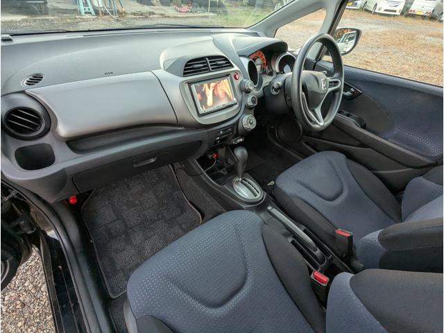 フィット Ｇ　禁煙車　ナビ　テレビ　キーレスエントリー　ドライブレコーダー　ＥＴＣ　ＤＶＤ（19枚目）