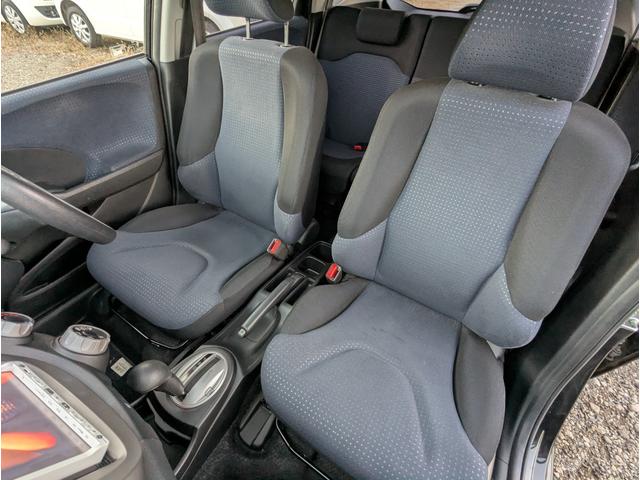 フィット Ｇ　禁煙車　ナビ　テレビ　キーレスエントリー　ドライブレコーダー　ＥＴＣ　ＤＶＤ（20枚目）