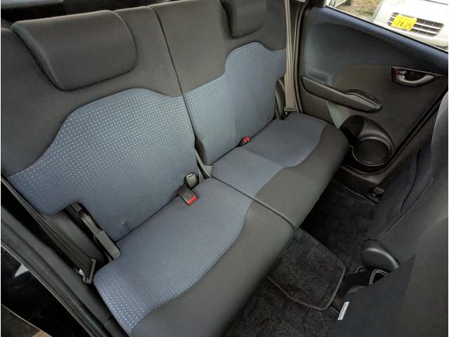 フィット Ｇ　禁煙車　ナビ　テレビ　キーレスエントリー　ドライブレコーダー　ＥＴＣ　ＤＶＤ（32枚目）