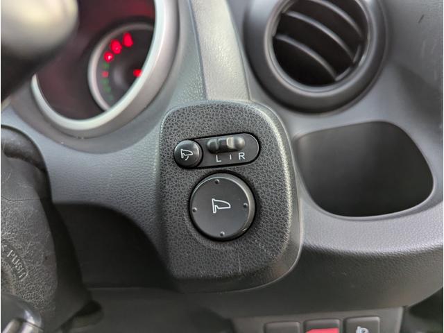 フィット Ｇ　禁煙車　ナビ　テレビ　キーレスエントリー　ドライブレコーダー　ＥＴＣ　ＤＶＤ（55枚目）