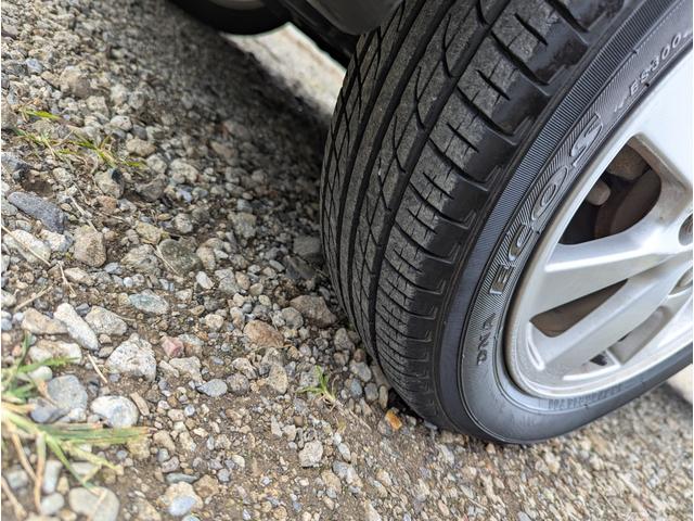 ムーヴ カスタム Xリミテッド 禁煙車 キーレスエントリー アルミホイール HID ABS 盗難防止システム 衝突安全ボディ(16枚目)