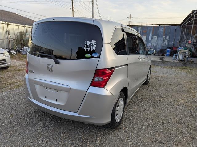 フリード フレックス　Ｆパッケージ　キーレスエントリー　両側スライドドア　２ＣＨドライブレコーダー　ＣＤ　ＡＢＳ　衝突安全ボディ（9枚目）