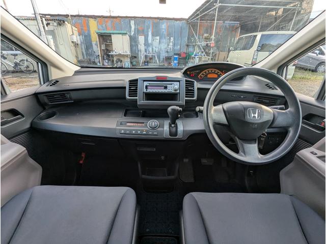 フリード フレックス　Ｆパッケージ　キーレスエントリー　両側スライドドア　２ＣＨドライブレコーダー　ＣＤ　ＡＢＳ　衝突安全ボディ（35枚目）