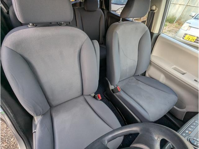 フリード フレックス　Ｆパッケージ　キーレスエントリー　両側スライドドア　２ＣＨドライブレコーダー　ＣＤ　ＡＢＳ　衝突安全ボディ（39枚目）