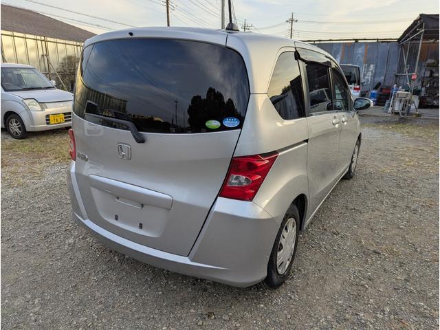 フリード G Lパッケージ 禁煙車 バックカメラ ナビ テレビ 左側パワースライドドア キーレスエントリー HID ETC(9枚目)