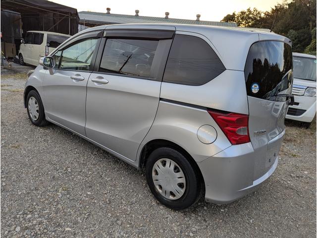 フリード G Lパッケージ 禁煙車 バックカメラ ナビ テレビ 左側パワースライドドア キーレスエントリー HID ETC(12枚目)