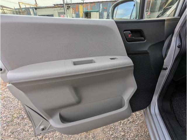 フリード G Lパッケージ 禁煙車 バックカメラ ナビ テレビ 左側パワースライドドア キーレスエントリー HID ETC(18枚目)