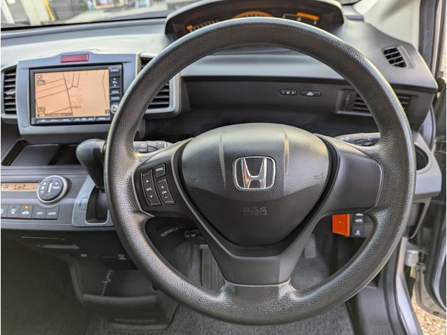 フリード G Lパッケージ 禁煙車 バックカメラ ナビ テレビ 左側パワースライドドア キーレスエントリー HID ETC(50枚目)