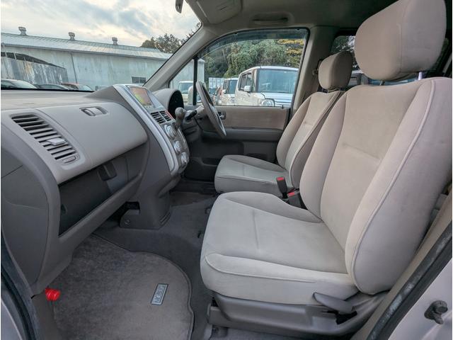 モビリオ A 3万キロ台 禁煙車 バックカメラ 左側パワースライドドア HID ABS キーレスエントリー 3列シート(20枚目)