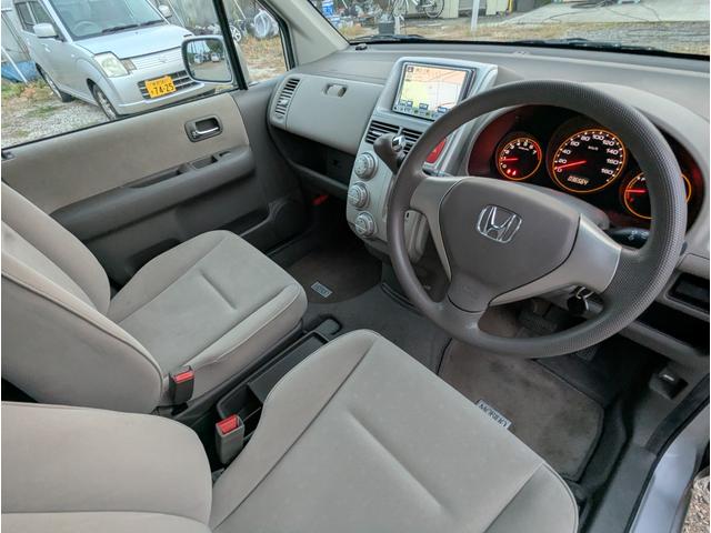 モビリオ A 3万キロ台 禁煙車 バックカメラ 左側パワースライドドア HID ABS キーレスエントリー 3列シート(40枚目)