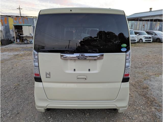 N-BOX G・Lパッケージ ワンオーナー 禁煙車 2023年製タイヤ 記録簿 バックカメラ BLUETOOTH 両側パワースライドドア プッシュスタートスマートキー ナビ テレビ アルミホイール ETC(10枚目)