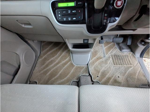 N-BOX G・Lパッケージ ワンオーナー 禁煙車 2023年製タイヤ 記録簿 バックカメラ BLUETOOTH 両側パワースライドドア プッシュスタートスマートキー ナビ テレビ アルミホイール ETC(43枚目)