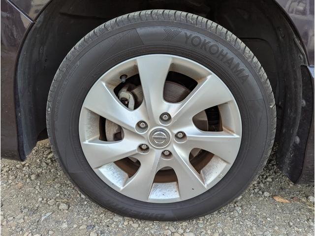 セレナ ハイウェイスター　Ｖセレクション　禁煙車　２０２４年製タイヤ　バックカメラ　ＢＬＵＥＴＯＯＴＨ　フルセグテレビ　後席モニター　ナビ　プッシュスタートスマートキー　両側パワースライドドア　ＨＩＤ　ＥＴＣ　クルーズコントロール（15枚目）