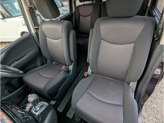 セレナ ハイウェイスター　Ｖセレクション　禁煙車　２０２４年製タイヤ　バックカメラ　ＢＬＵＥＴＯＯＴＨ　フルセグテレビ　後席モニター　ナビ　プッシュスタートスマートキー　両側パワースライドドア　ＨＩＤ　ＥＴＣ　クルーズコントロール（22枚目）