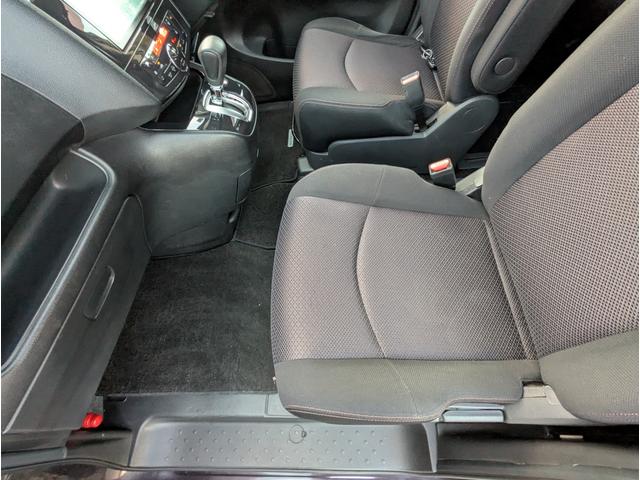 セレナ ハイウェイスター　Ｖセレクション　禁煙車　２０２４年製タイヤ　バックカメラ　ＢＬＵＥＴＯＯＴＨ　フルセグテレビ　後席モニター　ナビ　プッシュスタートスマートキー　両側パワースライドドア　ＨＩＤ　ＥＴＣ　クルーズコントロール（23枚目）