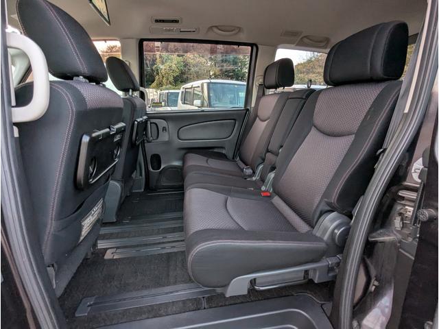 セレナ ハイウェイスター　Ｖセレクション　禁煙車　２０２４年製タイヤ　バックカメラ　ＢＬＵＥＴＯＯＴＨ　フルセグテレビ　後席モニター　ナビ　プッシュスタートスマートキー　両側パワースライドドア　ＨＩＤ　ＥＴＣ　クルーズコントロール（24枚目）