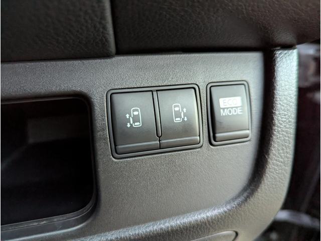 セレナ ハイウェイスター　Ｖセレクション　禁煙車　２０２４年製タイヤ　バックカメラ　ＢＬＵＥＴＯＯＴＨ　フルセグテレビ　後席モニター　ナビ　プッシュスタートスマートキー　両側パワースライドドア　ＨＩＤ　ＥＴＣ　クルーズコントロール（59枚目）