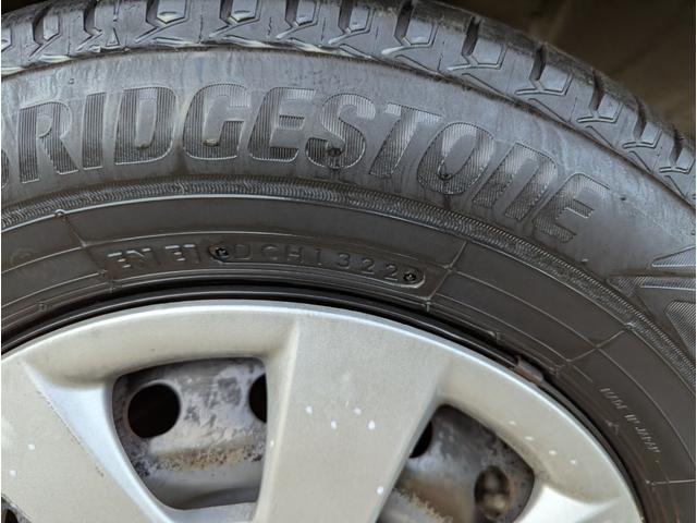 N-BOX G・Lパッケージ 禁煙車 2022年製タイヤ バックカメラ プッシュスタートスマートキー ナビ テレビ 左側パワースライドドア ETC HID DVD ABS(15枚目)